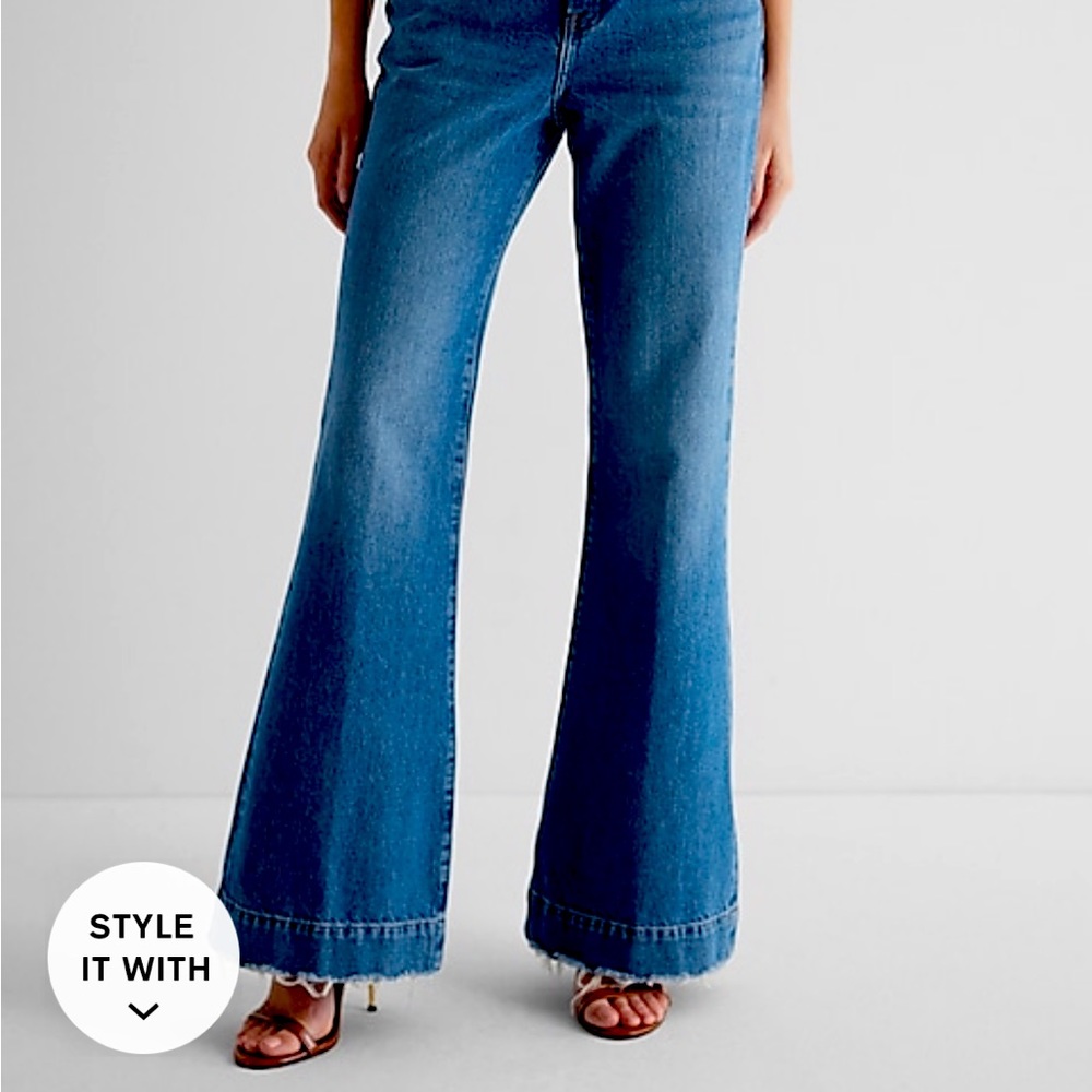 NEW with tags Express 70s flare jeans with Raw Hem